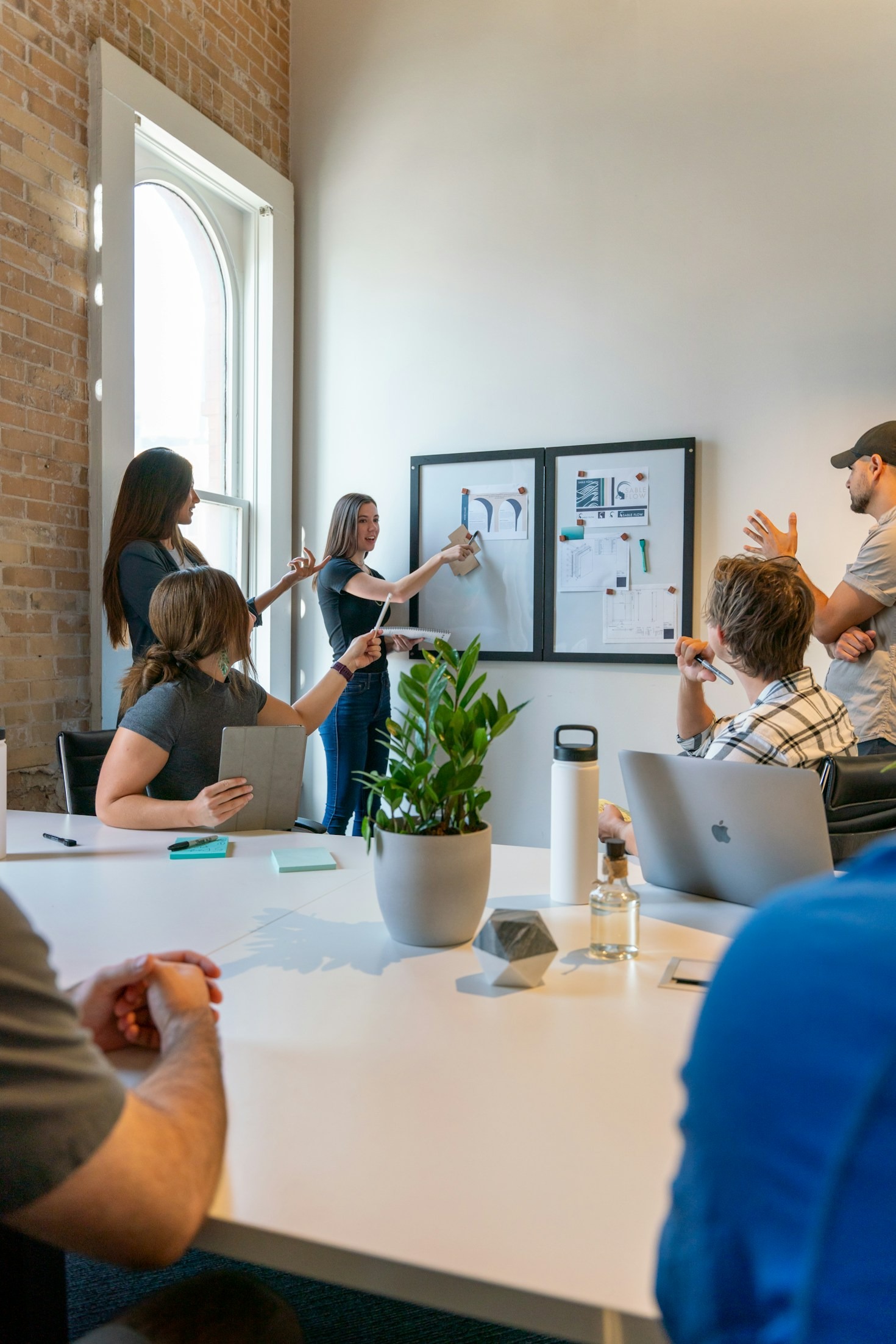 Best Practices for Visualizing Complex Research Insights